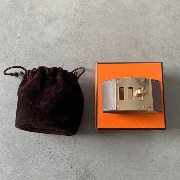 ❤️ SOLD DIRECT ❤️ Hermès Kelly Bracelet In Etoupe and Rose Gold - Picture 3 of 8